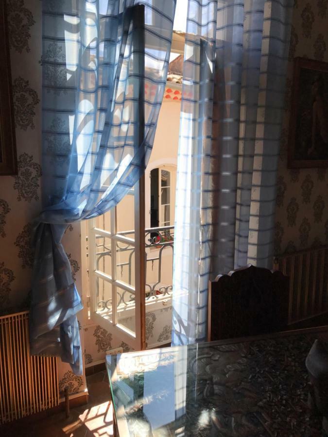 Chez Les Artistes Ξενοδοχείο Servian Εξωτερικό φωτογραφία