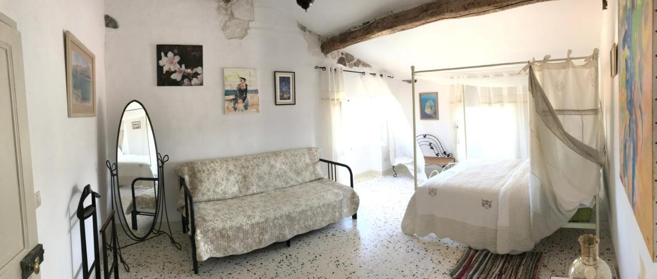 Chez Les Artistes Ξενοδοχείο Servian Εξωτερικό φωτογραφία